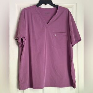 Mediclo women’s scrub top size XXL